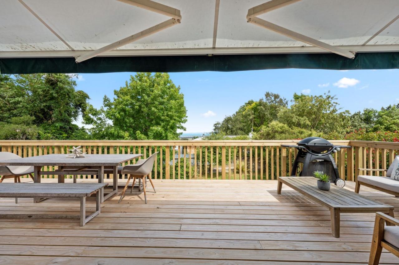 Waitahanui Lake House - Lake Taupo Holiday Home Экстерьер фото